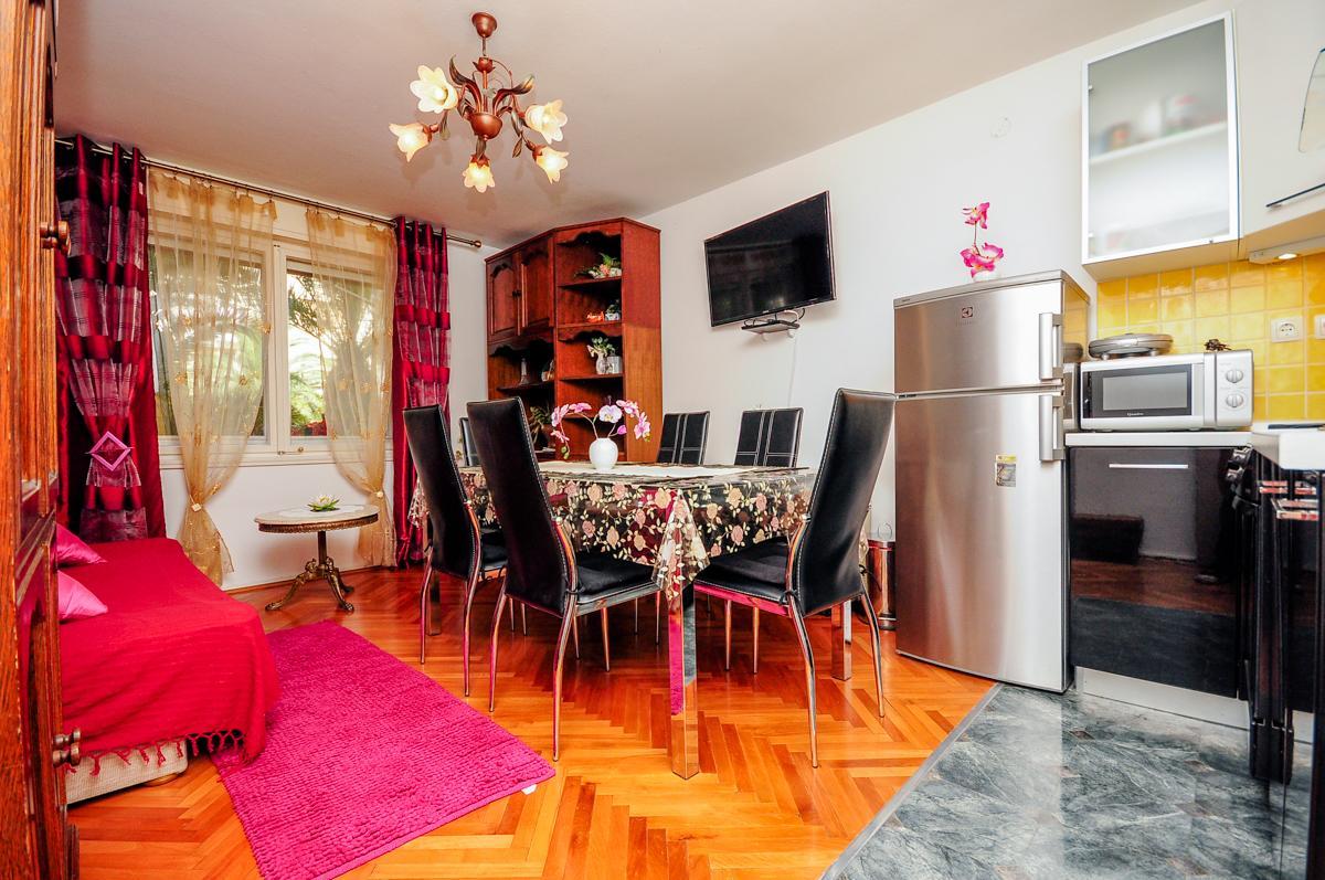 Apartments Crvena Orhideja Split Bagian luar foto
